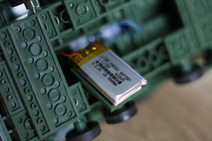 A photo showing how a battery is connected underneath the model